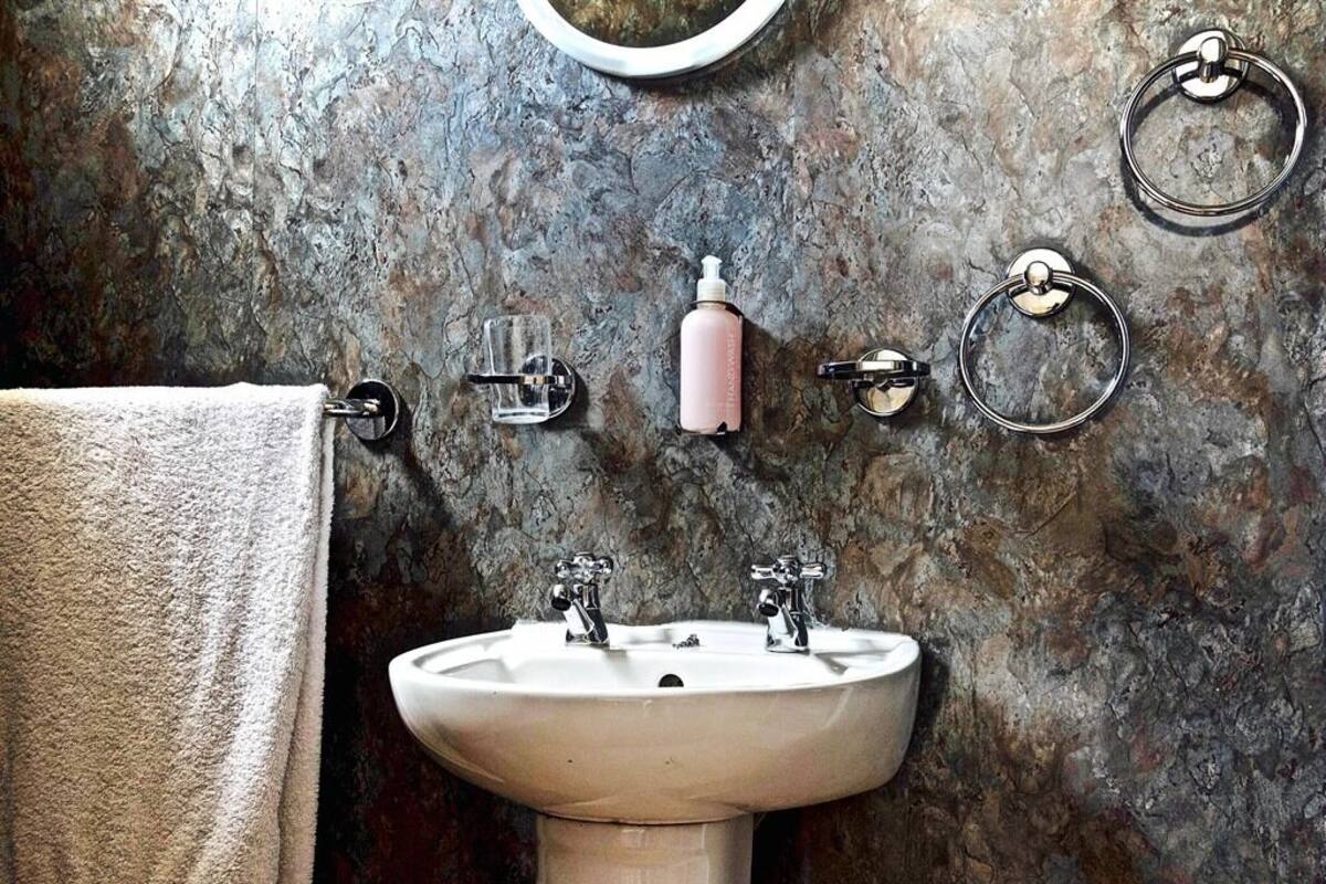 Chambre Double, salle de bains attenante (Linnet) | Salle de bain