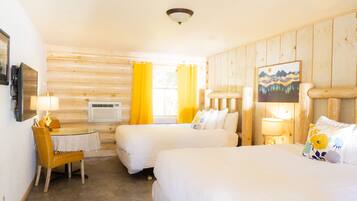 Camera, 2 letti queen | Biancheria da letto di alta qualità, con arredamento individuale