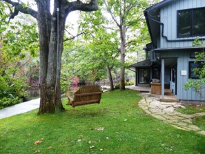 Garden - The Weaver House (Glen Arbor)