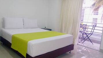 Minibar, in-room safe, desk, iron/ironing board