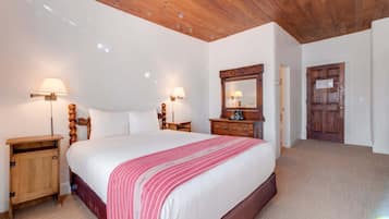 Habitación clásica, 1 cama Queen size | Decoración personalizada y muebles diferentes