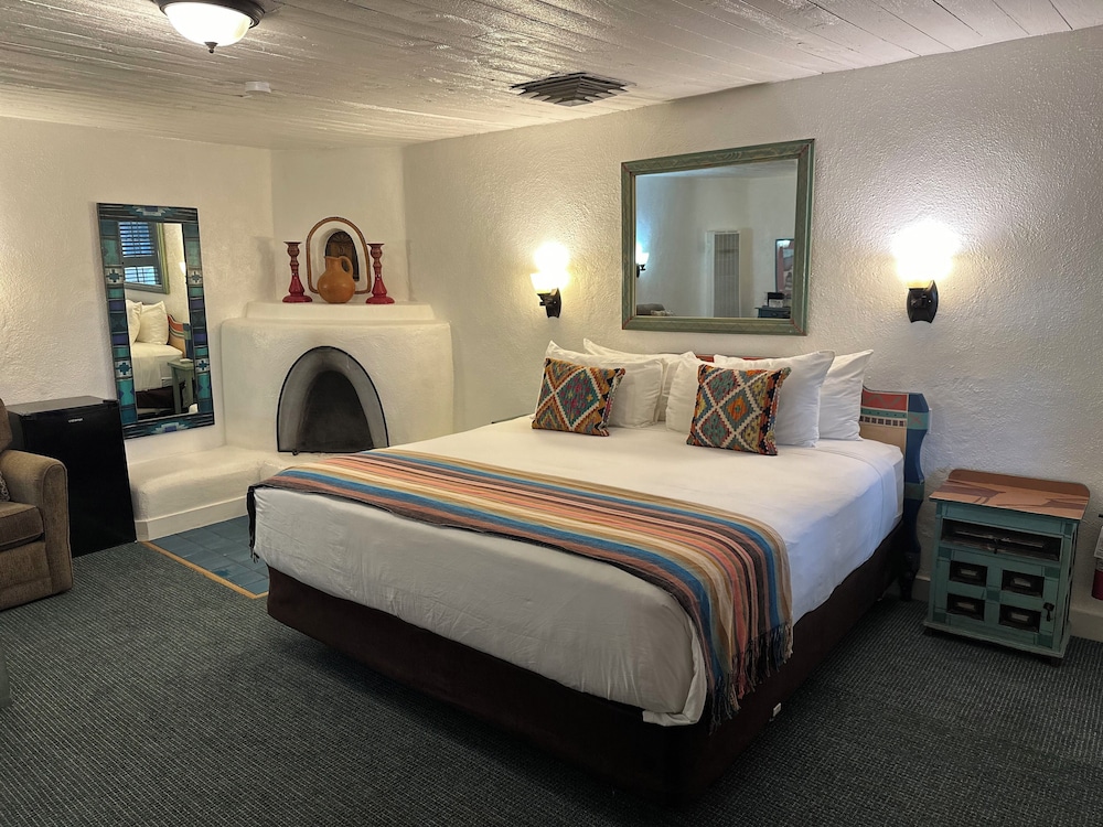 The Historic Taos Inn by null