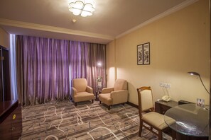 Phòng Suite Deluxe | Phòng khách