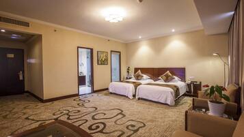 Desk, blackout curtains, free WiFi