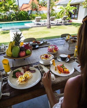 Dining - Villa Senara (Canggu)