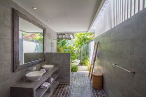 Villa, 3 Schlafzimmer, eigener Pool | Badezimmer