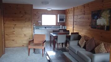 公寓, 2 間臥室 (Number Two) | 私人廚房 | 電冰箱、微波爐、爐台、電熱水壺