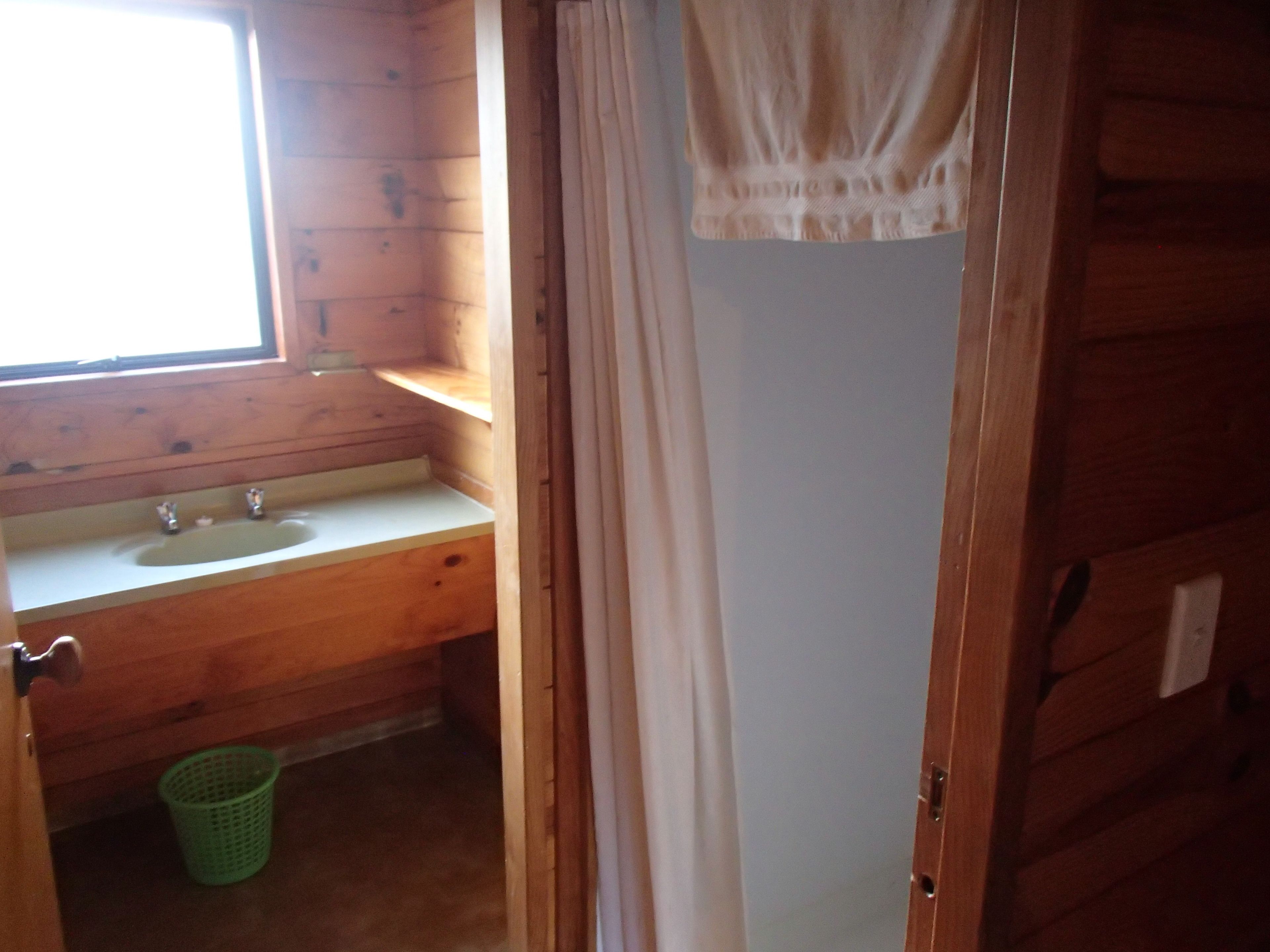 Shower kamar mandi
