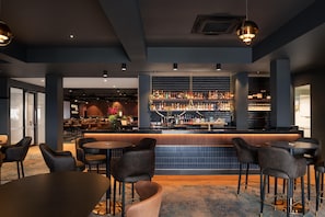 Food and drink - Nightcap at Camp Hill Hotel (Camp Hill)