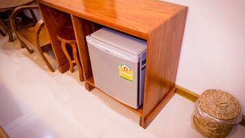 Standard Room | Mini-refrigerator