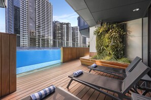 Outdoor pool - Imagine Marco (Southbank)