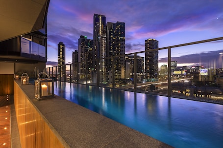 Outdoor pool. Imagine Marco