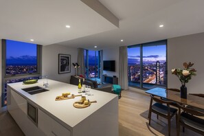 Two Bedroom Executive Apartment | Private kitchen - Imagine Marco (Southbank)