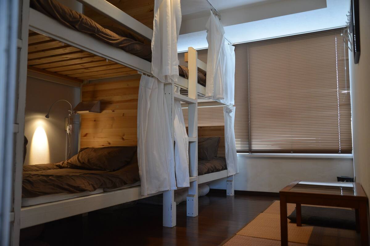 Family Room | Free WiFi