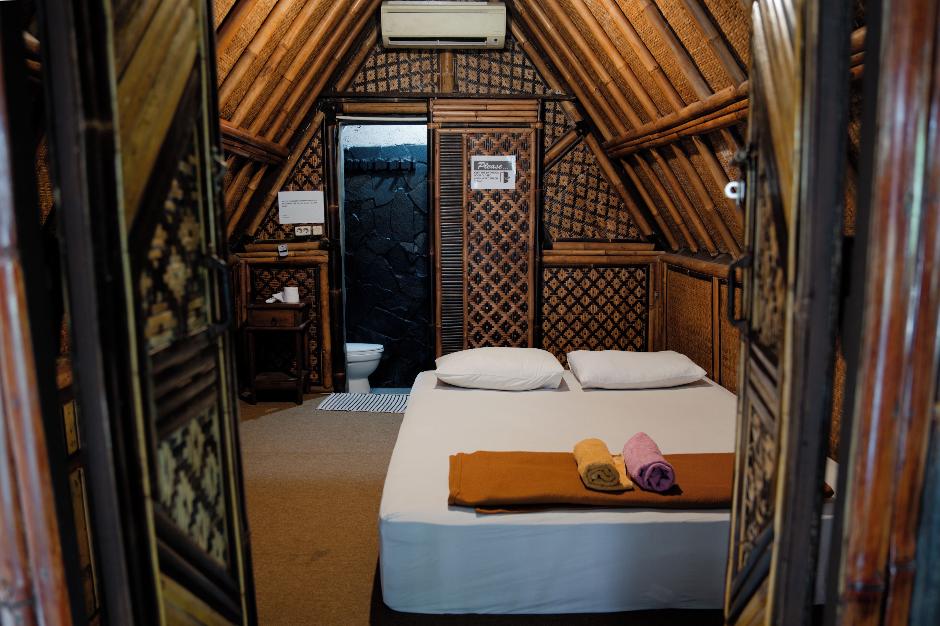 Traditional Double Room | In-room safe, free WiFi, bed sheets