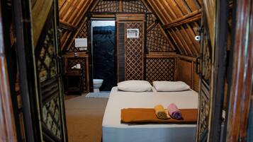 Traditional Double Room | In-room safe, free WiFi, bed sheets