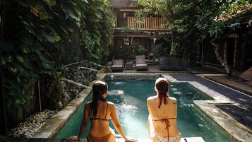 Outdoor pool, pool loungers