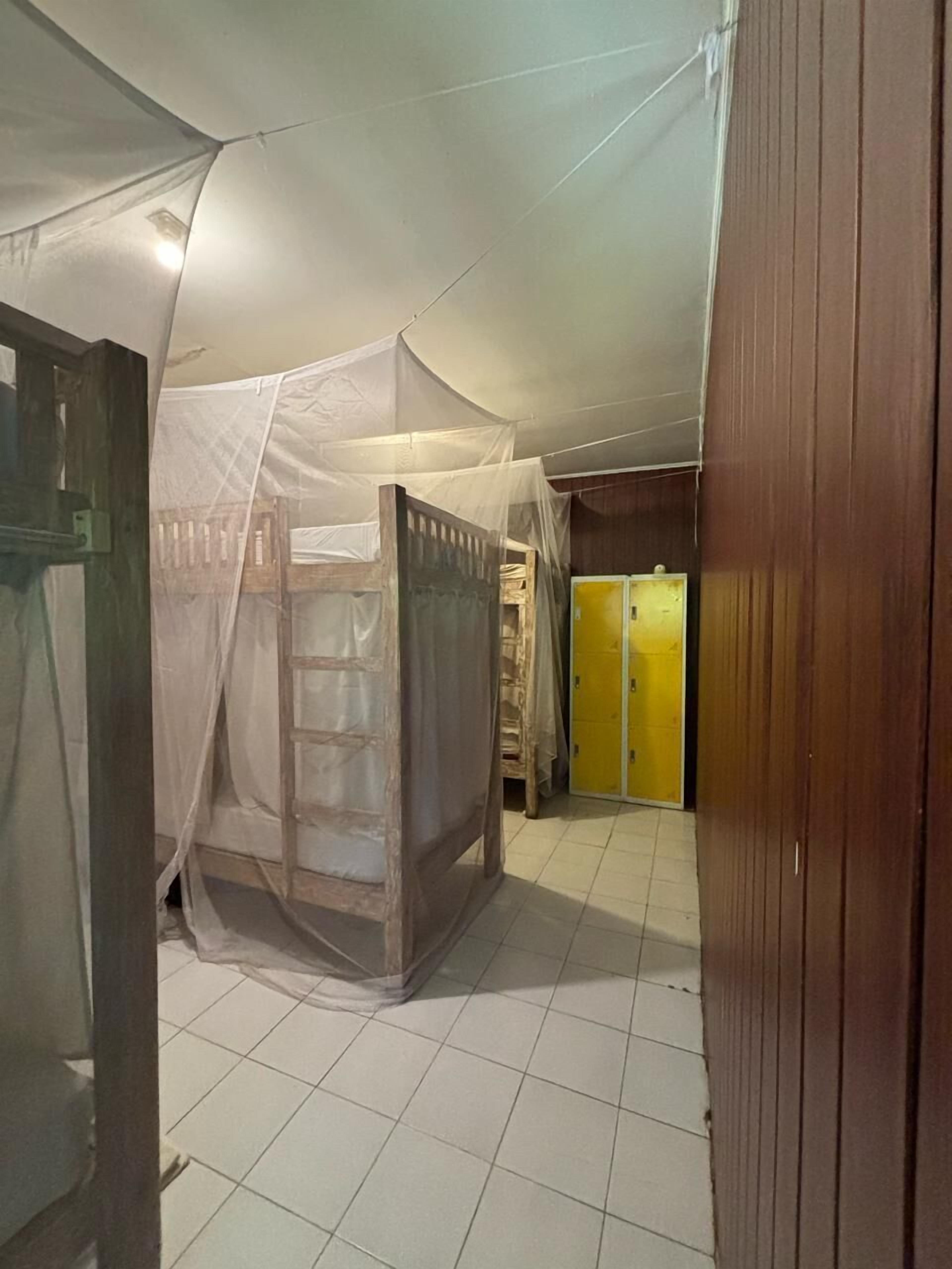 Coffres-forts dans les chambres, Wi-Fi gratuit, draps fournis