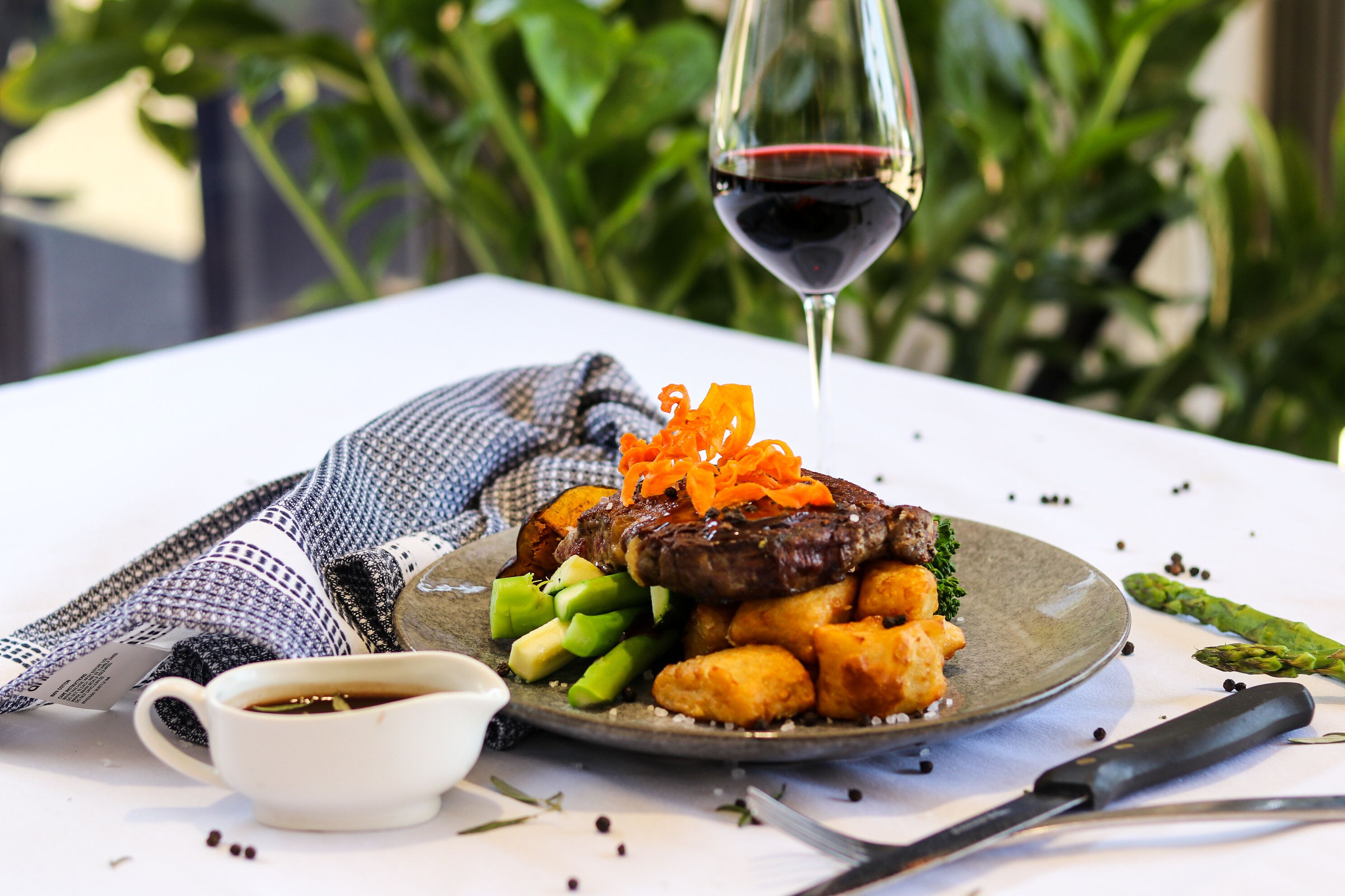 breakfast and dinner served