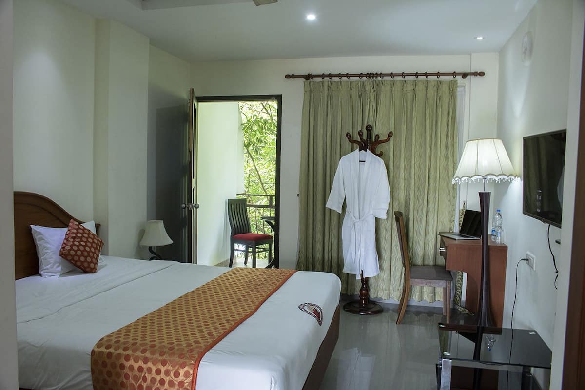 Quarto luxo | Frigobar, cofres nos quartos, escrivaninha, cortinas blackout