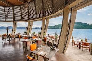 Desayuno buffet incluido todos los días