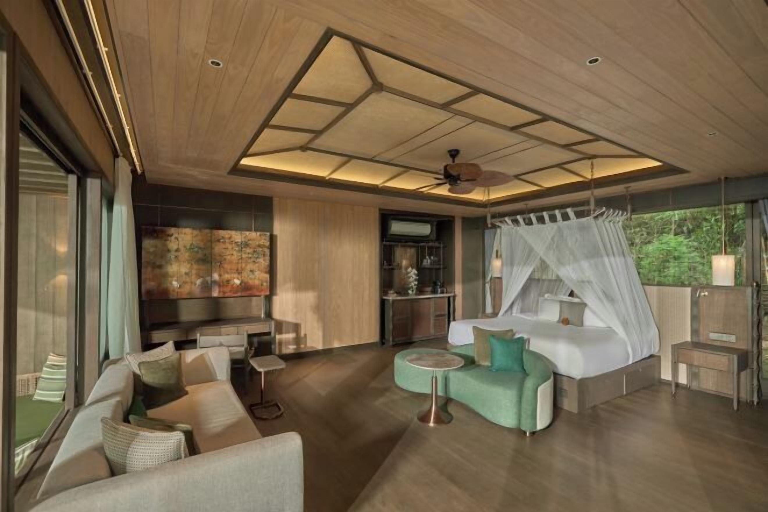 Minibar, in-room safe, individually decorated, individually furnished