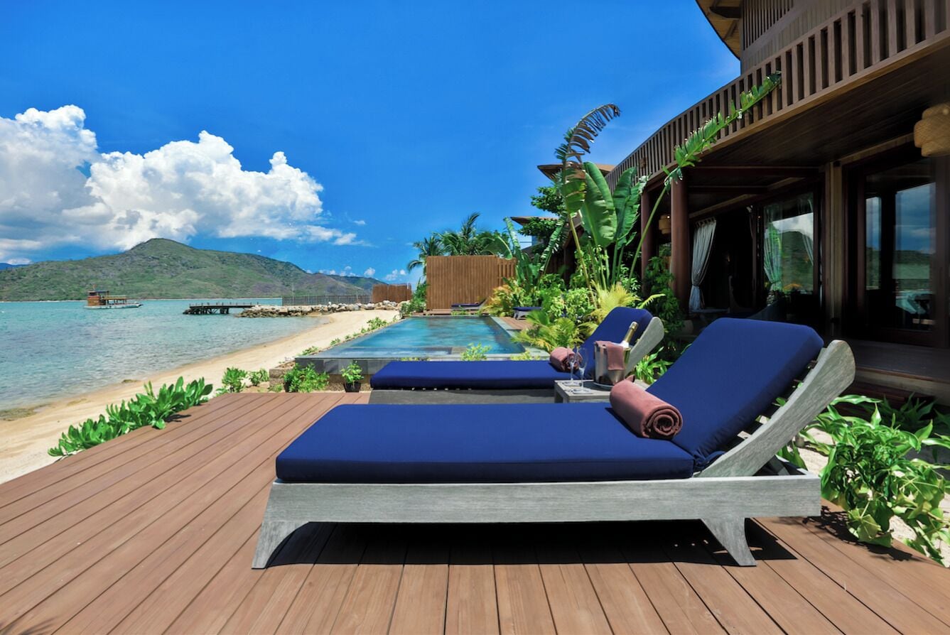 three bedrooms beachfront pool villa | minibar, in-room safe, individually decorated, desk