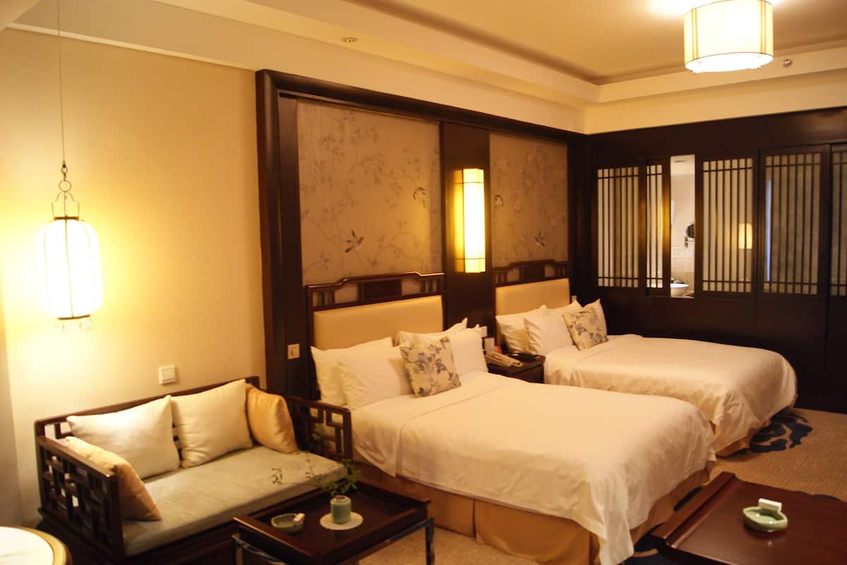 Minibar, in-room safe, desk, blackout curtains