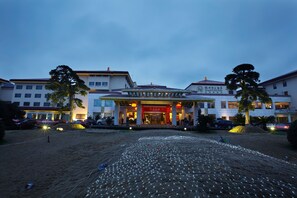 Front of property - CiXi Hangzhou Bay Hotel (Ningbo)