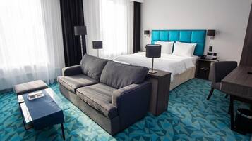 Premium bedding, minibar, in-room safe, desk