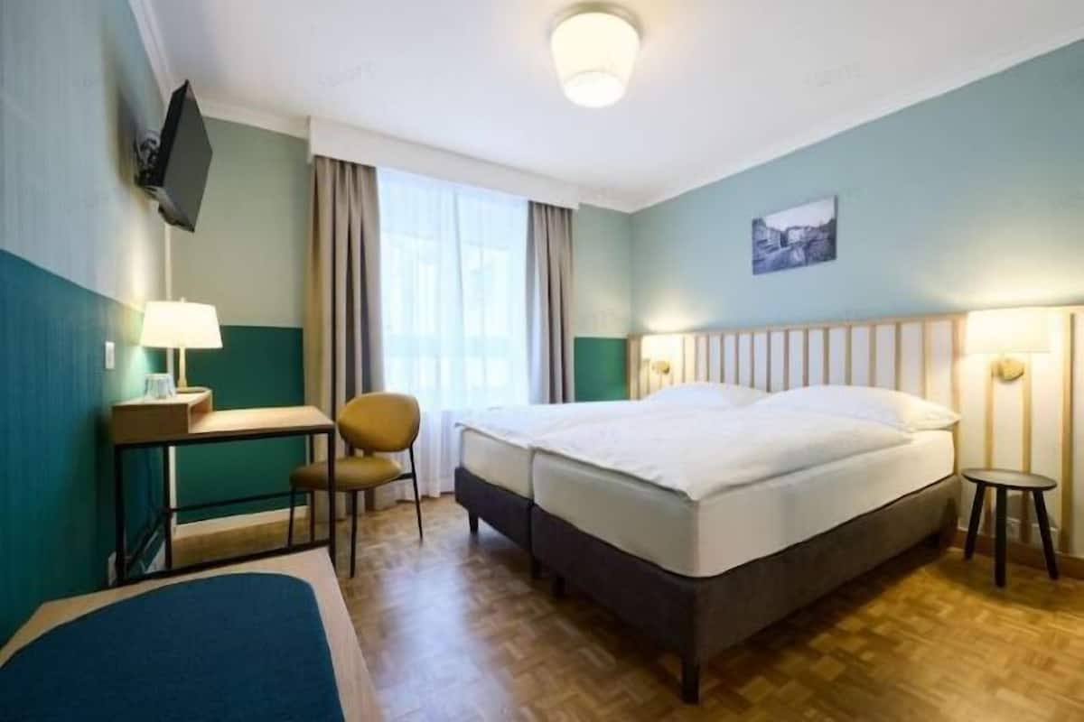 Desk, iron/ironing board, free WiFi, bed sheets