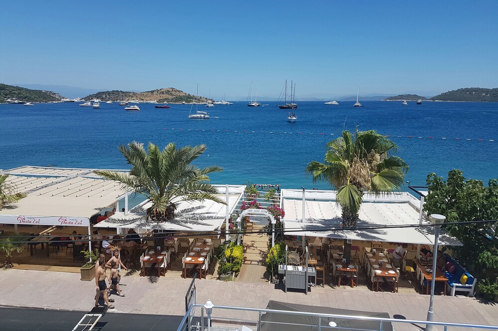 Knidos Hotel