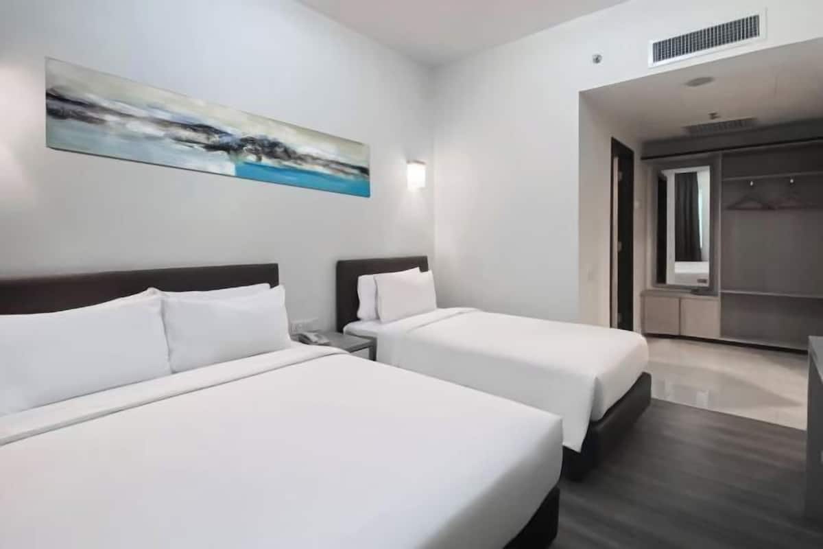1 habitación, minibar, caja de seguridad en la habitación y escritorio