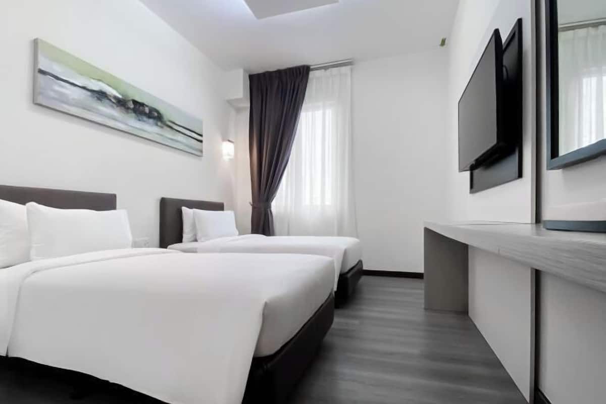 1 dormitori, minibar, caixa forta a l'habitació i escriptori