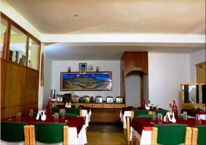 Daily continental breakfast (INR 1200 per person)