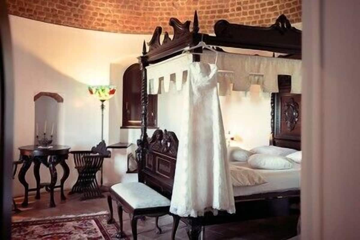 Suite (Torre) | Luxe beddengoed, donzen dekbedden, verduisterende gordijnen, babybedden