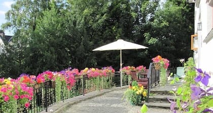 Lingwood Lodge