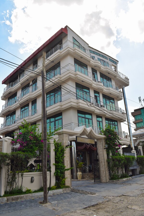 Exterior - Star City Hotel (Dar es Salaam)
