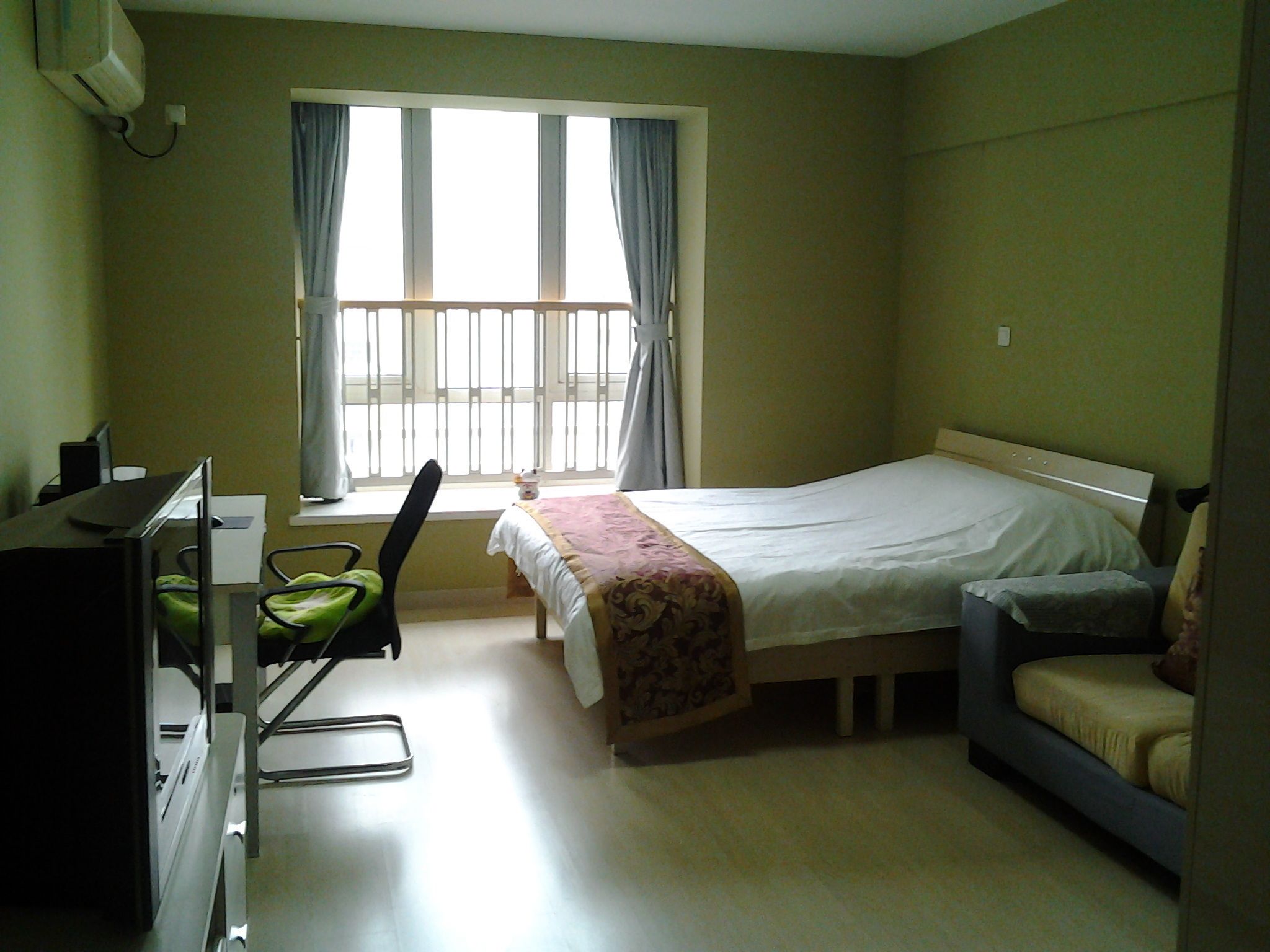 Executive-Zimmer | Minibar, Schreibtisch, Verdunkelungsvorhänge, Zustellbetten