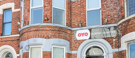 واجهة المنشأة