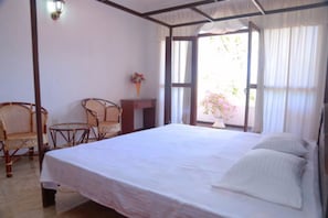 Standard Double Room | Desk, free WiFi