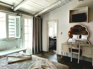 1 bedroom, individually decorated, individually furnished, soundproofing - Kypri Apartments (Andros)