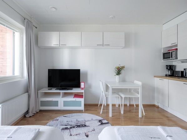 Studio | Living area