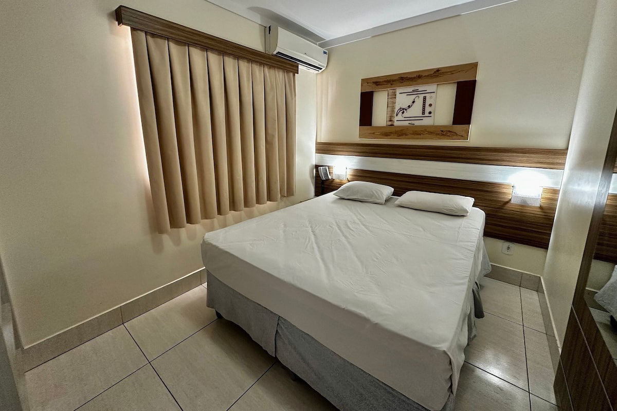 In-room safe, free WiFi