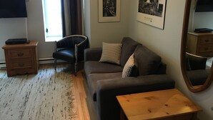 Unclassified image, 4 of 25, button - Gite B&B du Vieux-Port (Québec City)
