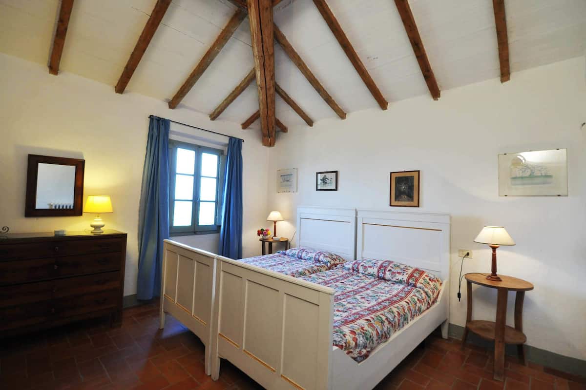 In-room safe, individually furnished, desk, iron/ironing board