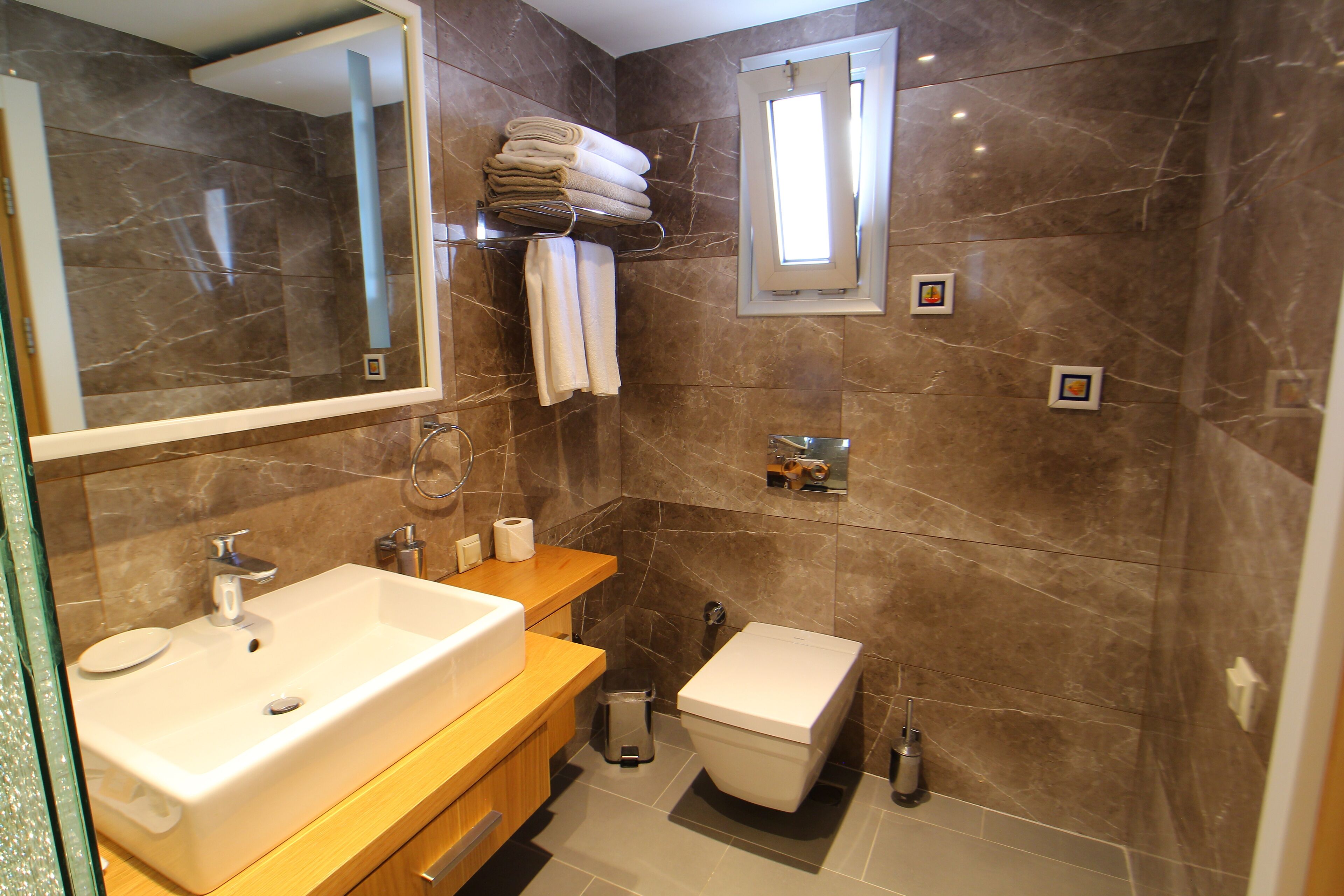 shower, free toiletries, hair dryer, bathrobes