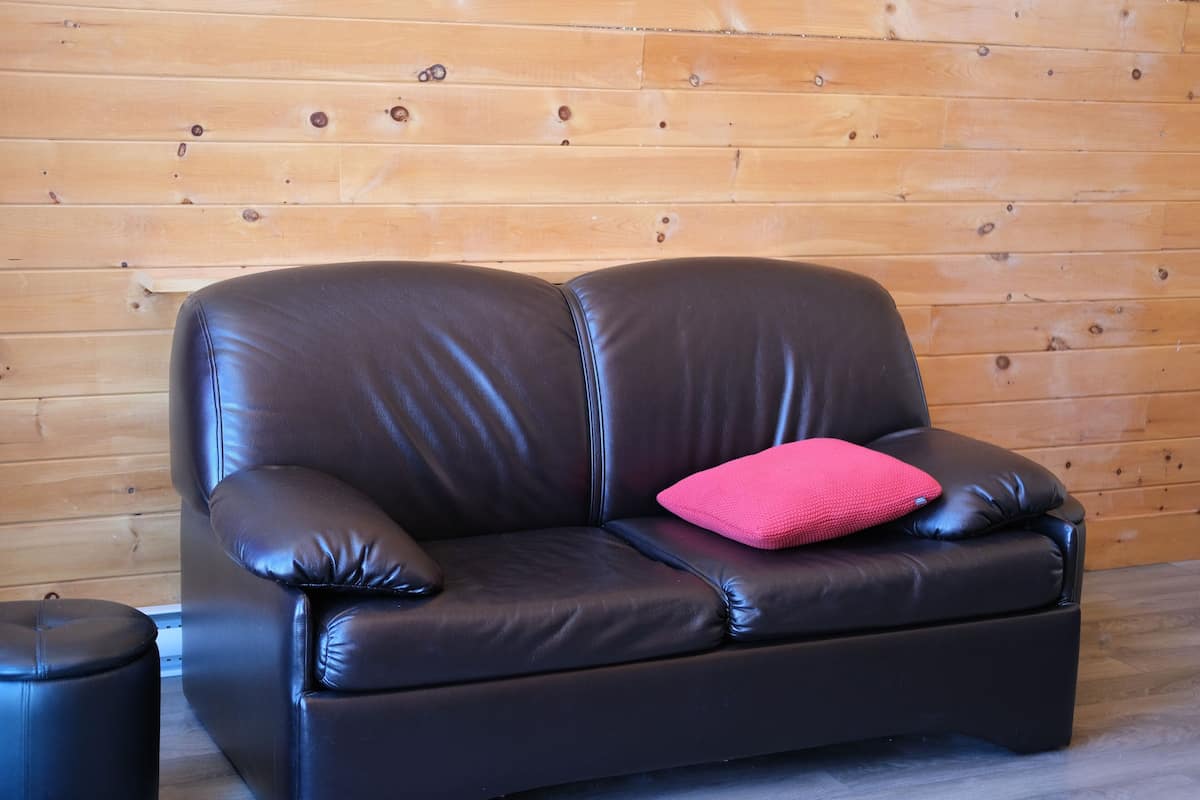 chalet, 2 bedrooms, kitchen, beach view | living area | flat-screen tv