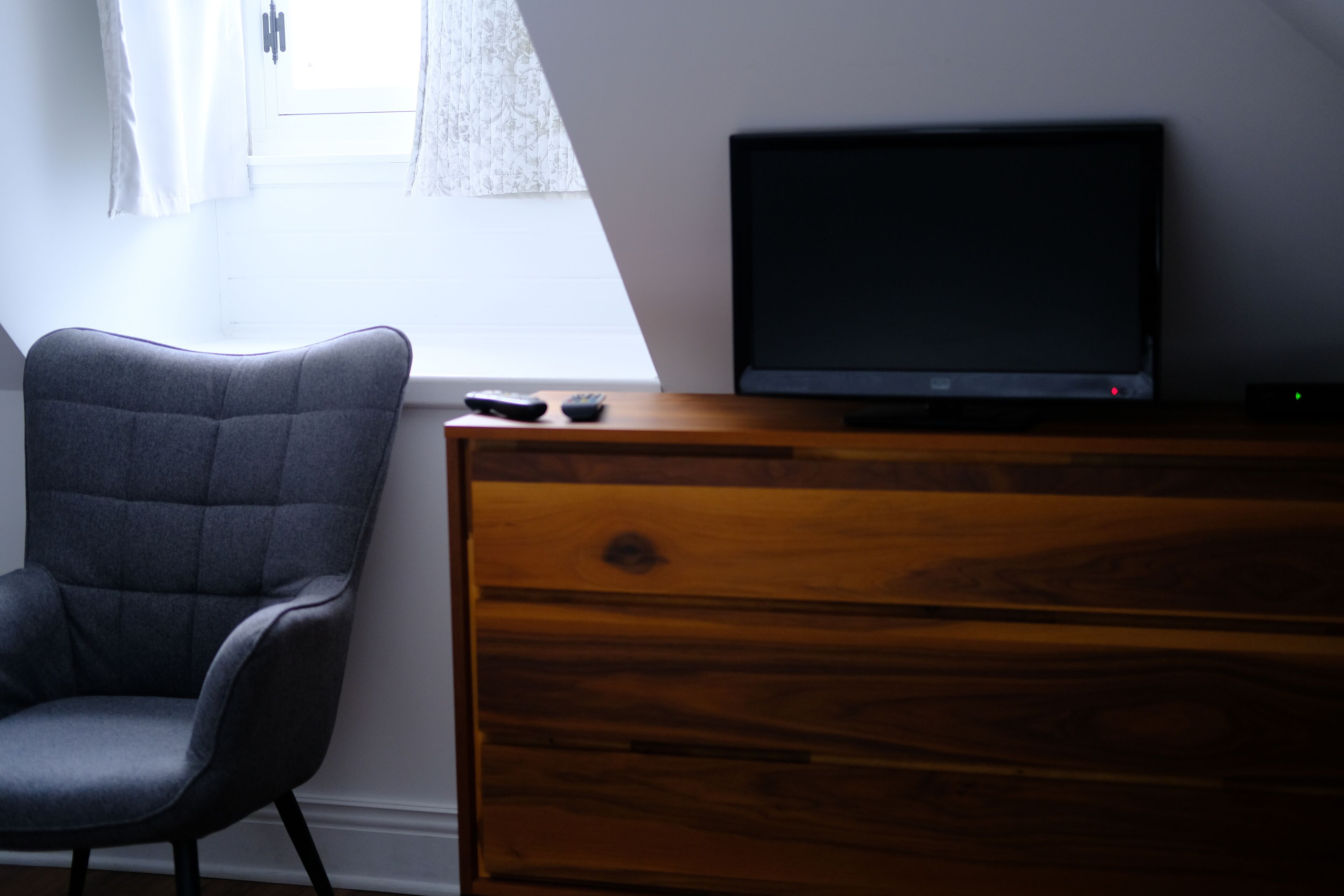 standard room, 1 double bed | television