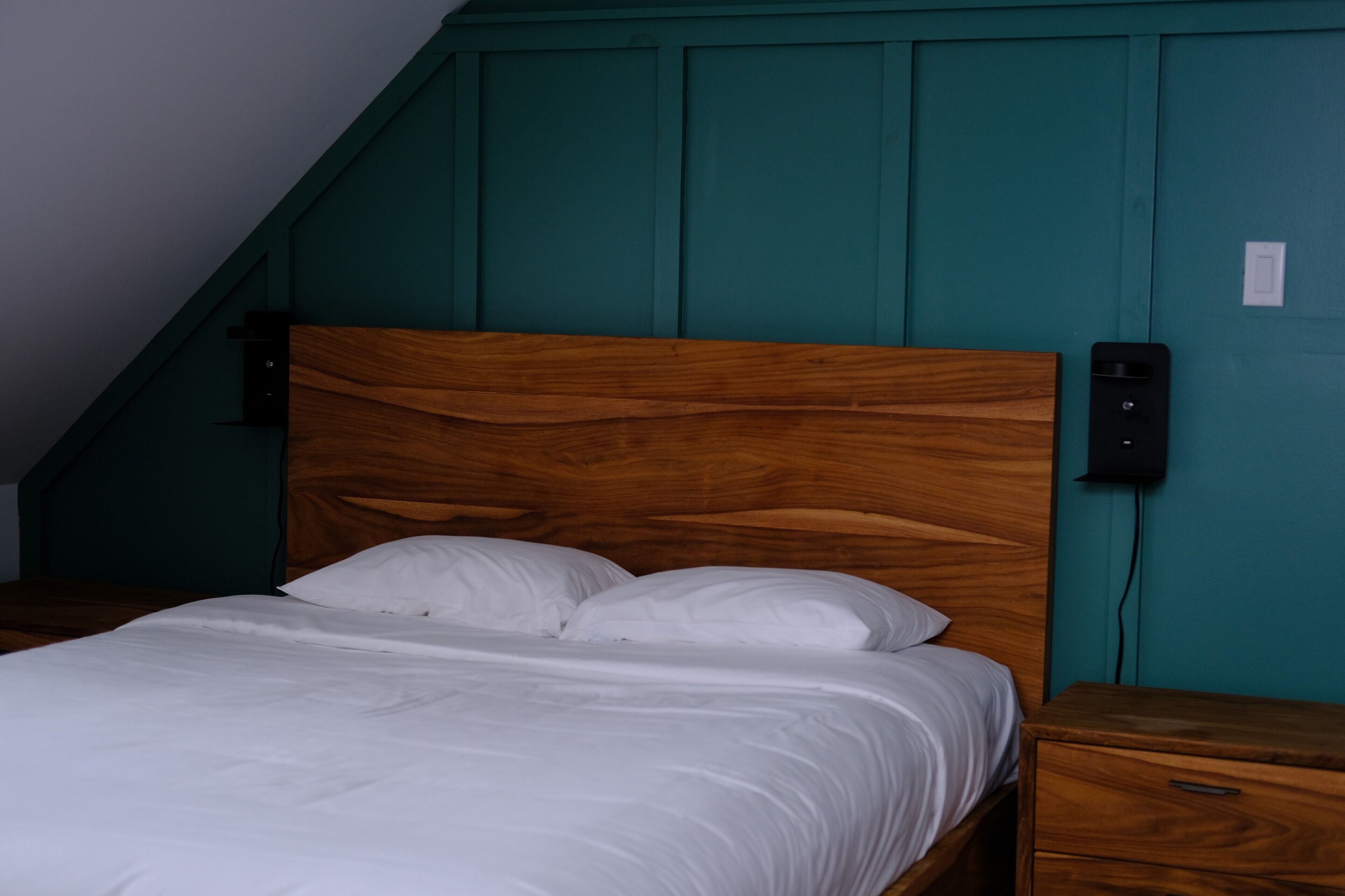 standard room, 1 queen bed | desk, blackout curtains, free cots/infant beds, rollaway beds